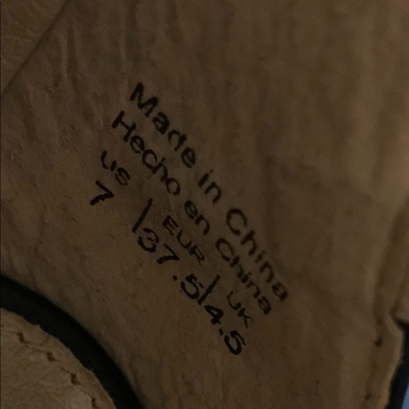 ALDO wedge with Black Studs. Genuine Leather - Picture 8 of 8